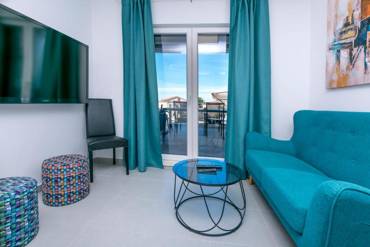 Apartments Visnja Рогозница Екстериор снимка