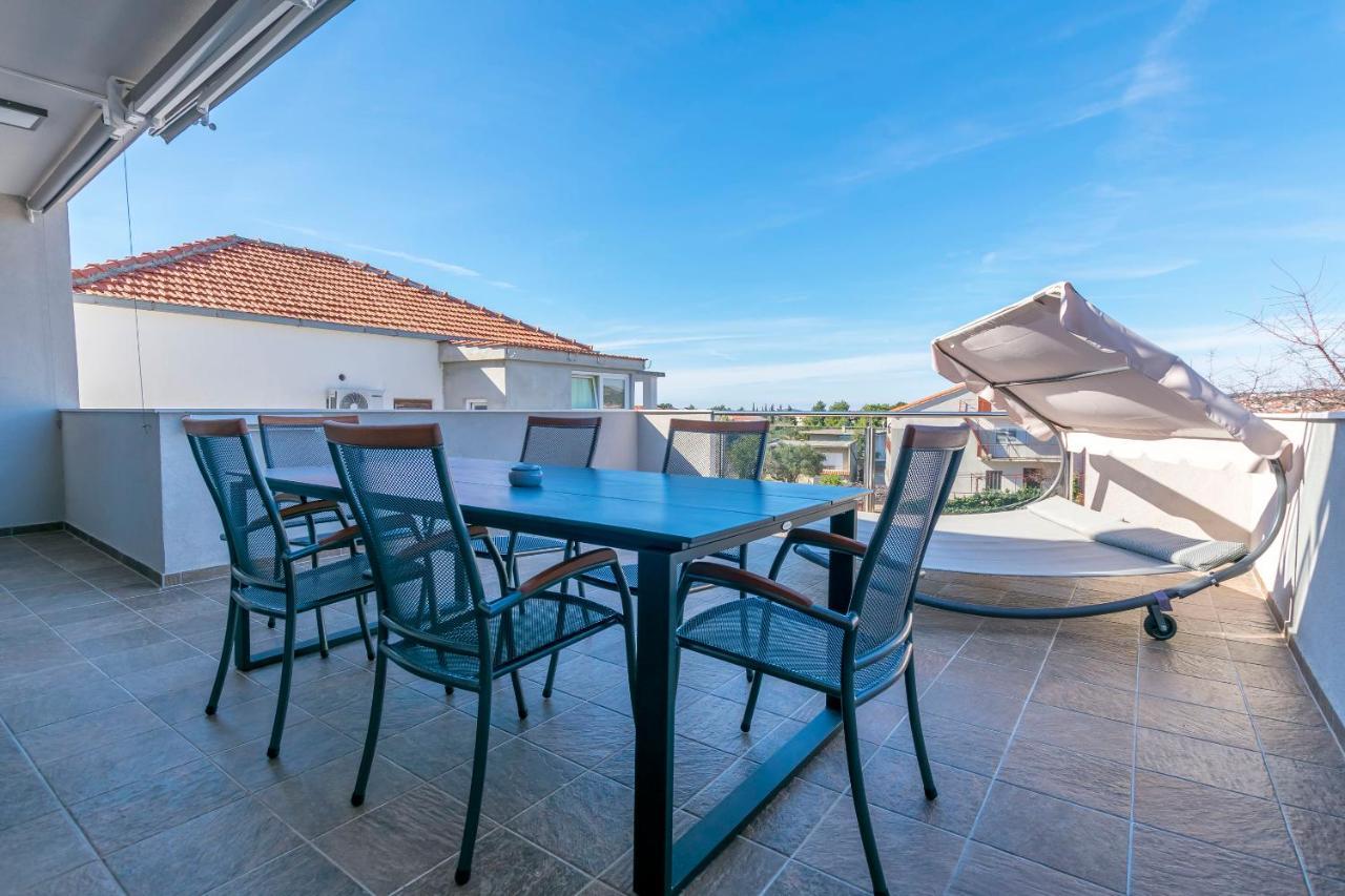 Apartments Visnja Рогозница Екстериор снимка